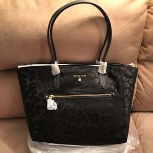 Michael Kors Large Black Leopard Kelsey Tote